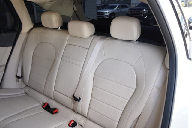 Used 2021 Mercedes-Benz GLC 300 4MATIC image 27