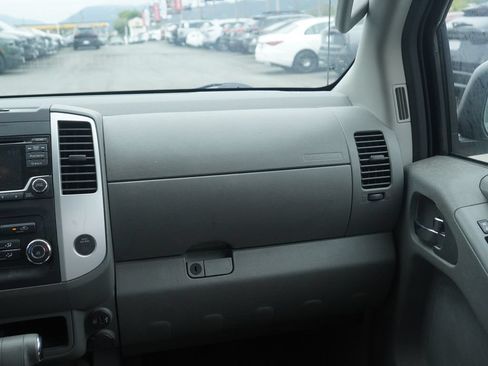 Used 2017 Nissan Frontier SV RWD image 27