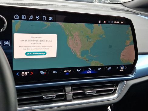 Certified 2025 Chevrolet Equinox EV LT w/ Convenience Package image 15