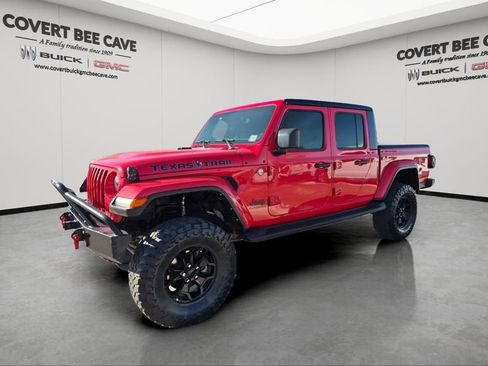 Used 2021 Jeep Gladiator Willys image 3