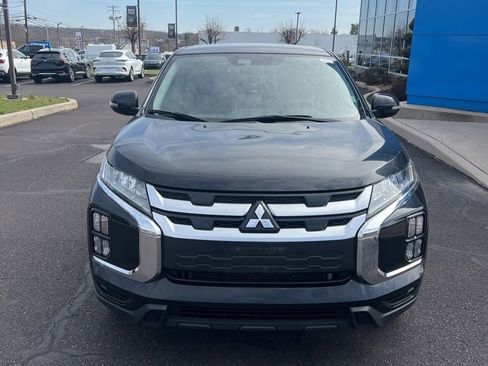 Used 2024 Mitsubishi Outlander Sport SE image 2