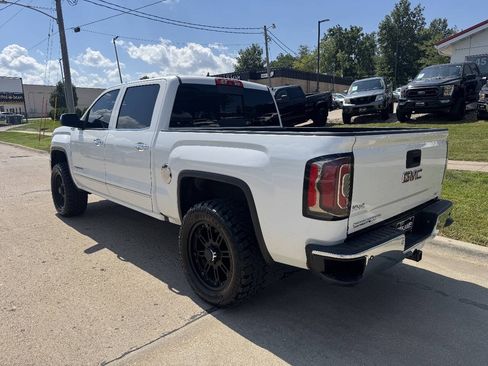 Used 2017 GMC Sierra 1500 SLT w/ SLT Premium Package AWD/4WD image 3