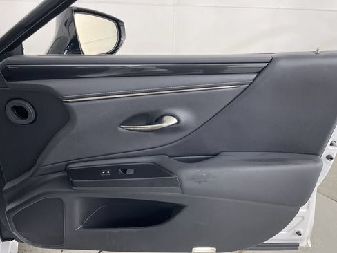 Used 2020 Lexus ES 350 w/ Accessory Package 2 FWD image 24