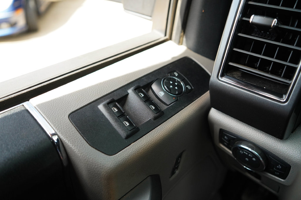Used 2020 Ford F250 XLT w/ XLT Value Package AWD/4WD image 31