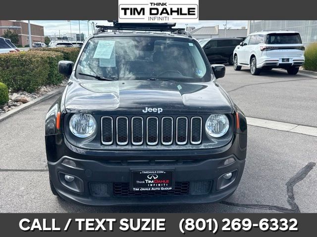 Used 2017 Jeep Renegade Latitude FWD image 4