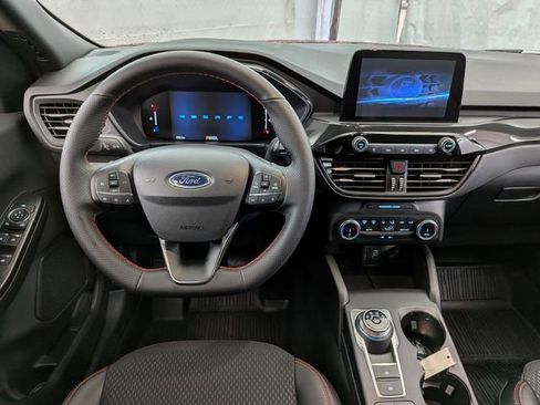 Certified 2025 Ford Escape ST-Line w/ Equipment Group 301A image 22