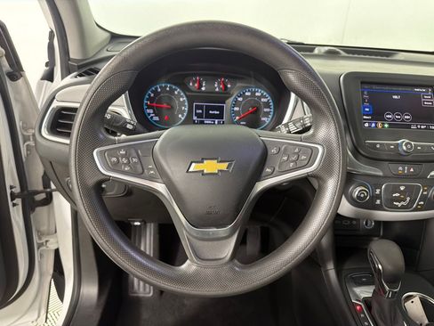 Used 2022 Chevrolet Equinox LS w/ LPO, Floor Liner Package AWD/4WD image 14
