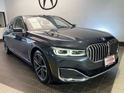 Used 2020 BMW 750i xDrive AWD/4WD image 2