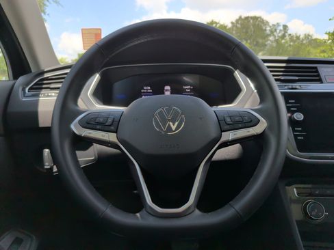 Used 2024 Volkswagen Tiguan Wolfsburg Edition FWD image 21