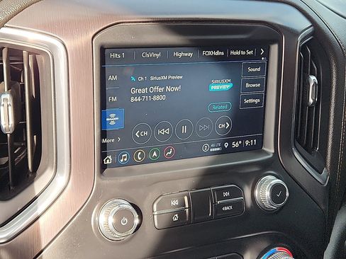 Used 2022 GMC Sierra 2500 AT4 w/ AT4 Preferred Package image 16