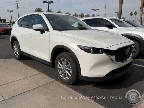 Used 2023 MAZDA CX-5 AWD 2.5 S w/ Preferred Package image 4