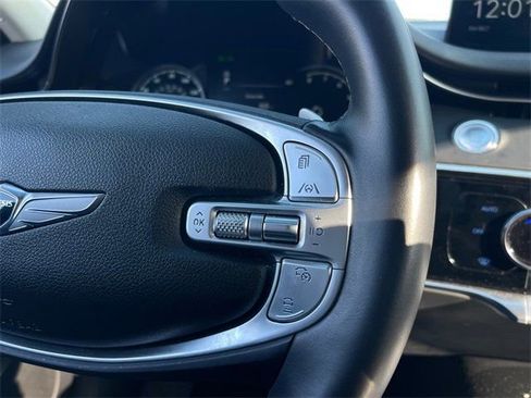 Used 2025 Genesis GV70 2.5T image 14