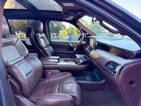 Used 2019 Lincoln Navigator L Black Label image 18