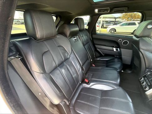 Used 2017 Land Rover Range Rover Sport HSE image 18