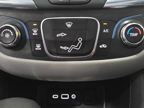 Used 2024 Chevrolet Equinox LS w/ LS Convenience Package FWD image 21
