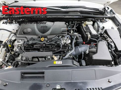 Used 2024 Toyota Camry SE image 7