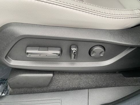 Certified 2025 Honda Pilot EX-L image 25