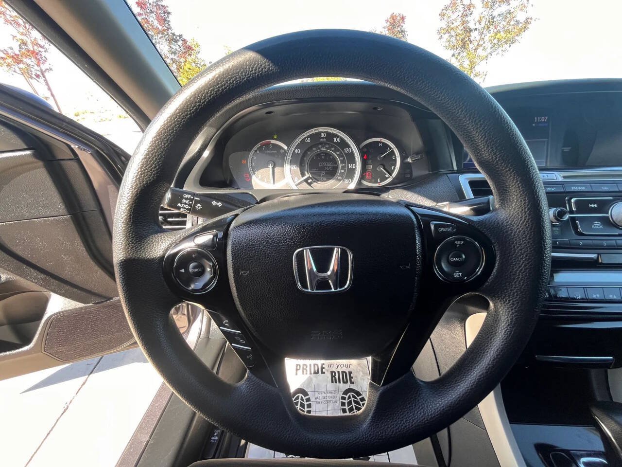 Used 2017 Honda Accord LX image 23