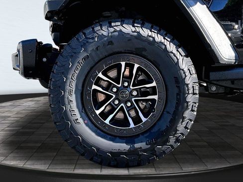 New 2026 Jeep Wrangler Unlimited Rubicon 392 w/ Quick Order Package 27X Moab AWD/4WD image 12