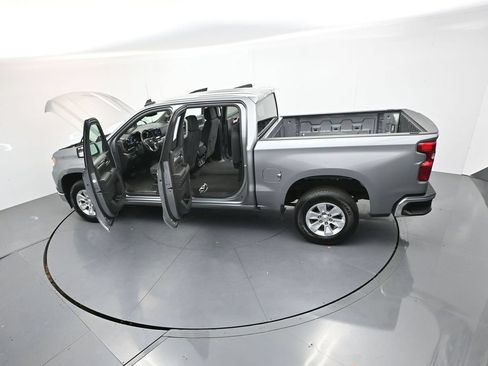 Used 2025 Chevrolet Silverado 1500 LT RWD image 27