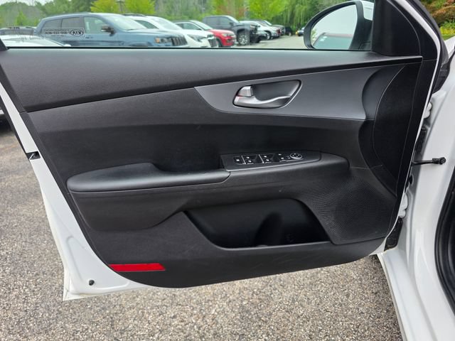 Used 2021 Kia Forte LXS FWD image 18