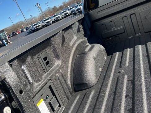 New 2025 Ford F150 Platinum w/ FX4 Off-Road Package image 44