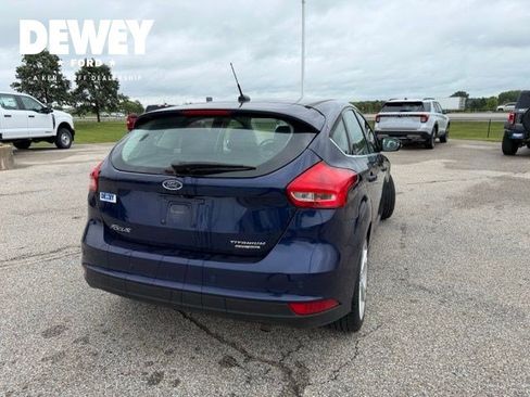 Used 2016 Ford Focus Titanium w/ Titanium Technology Package FWD image 13