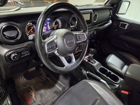 Used 2021 Jeep Wrangler Unlimited Sahara w/ Dual Top Group image 7