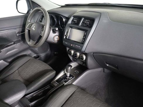Used 2023 Mitsubishi Outlander Sport ES AWD/4WD image 24