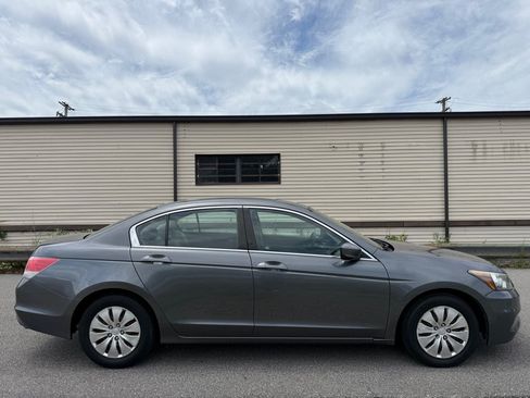 Used 2012 Honda Accord LX image 2