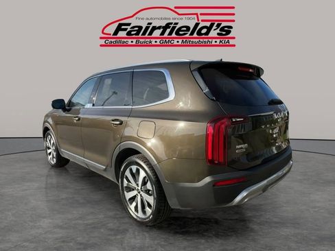 Used 2022 Kia Telluride EX w/ EX Premium Package image 3