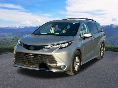 Certified 2023 Toyota Sienna XLE