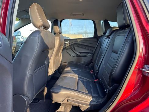 Used 2019 Ford Escape SEL image 23