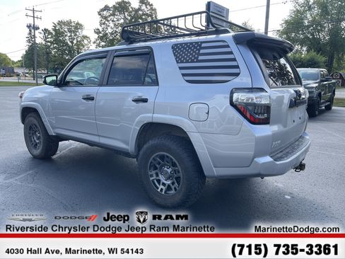 Used 2020 Toyota 4Runner 4WD image 14