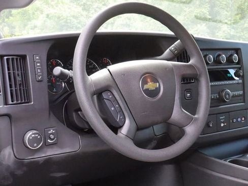 New 2024 Chevrolet Express 3500 w/ Power Convenience Package image 20