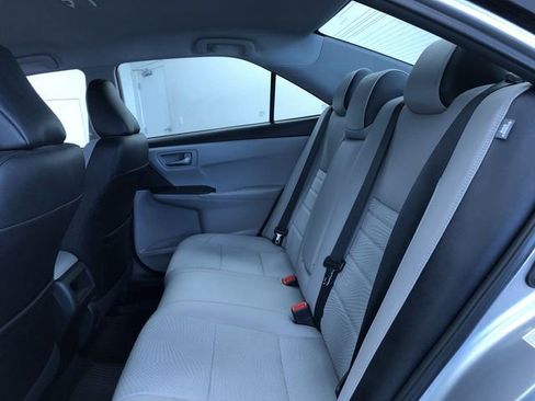 Certified 2016 Toyota Camry SE image 21