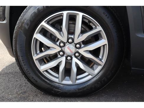 Used 2018 GMC Acadia SLE FWD image 21