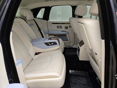 Used 2025 Rolls-Royce Ghost image 23