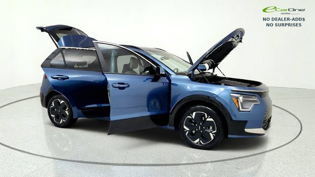 Used 2023 Kia Niro Wind FWD image 11