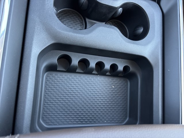New 2026 RAM 3500 Laramie AWD/4WD image 38