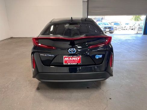 Used 2021 Toyota Prius Prime LE image 4