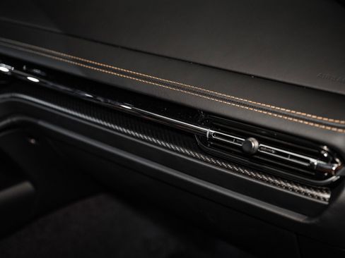 Used 2025 Aston Martin DB12 Coupe image 35