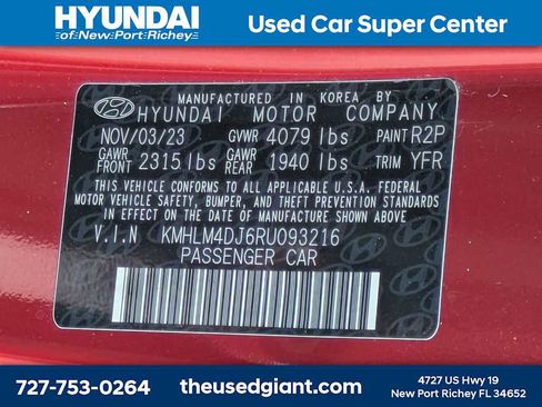 Used 2024 Hyundai Elantra Blue FWD image 35