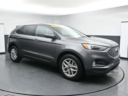 Used 2023 Ford Edge SEL w/ Convenience Package AWD/4WD image 2