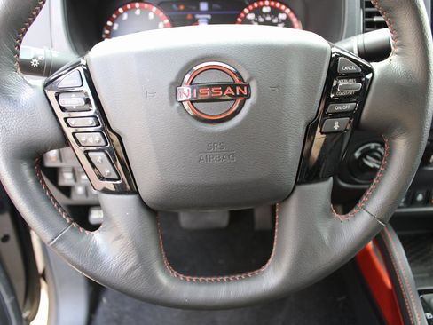 Used 2024 Nissan Frontier PRO-4X w/ Pro Premium Package image 12