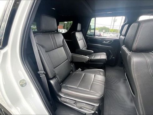 Used 2022 Chevrolet Tahoe RST w/ Luxury Package RWD image 21