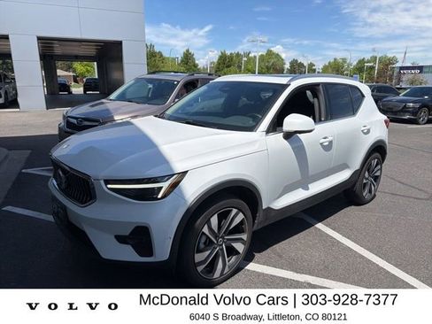 Used 2024 Volvo XC40 B5 Plus w/ Protection Package Premier AWD/4WD image 1