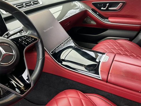 Used 2022 Mercedes-Benz S 580 S 580 image 23