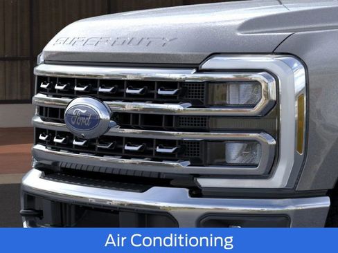 New 2026 Ford F250 XLT w/ XLT Premium Package AWD/4WD image 22