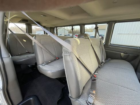 Used 2025 Chevrolet Express 3500 LT w/ LT Preferred Equipment Group RWD image 14